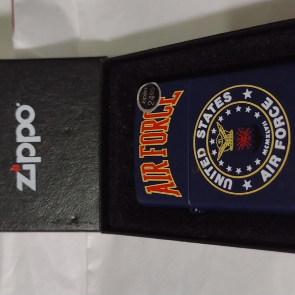 Collectible Air Force Zippo - Picture 3 of 4